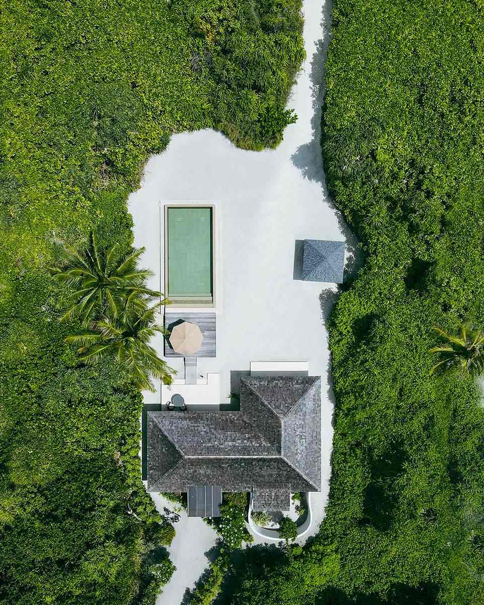 Deluxe Sunset Beach villa with pool