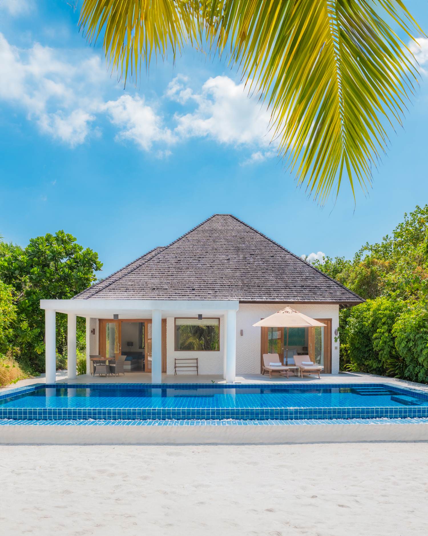 Residencia deluxe en la playa con piscina para nadar