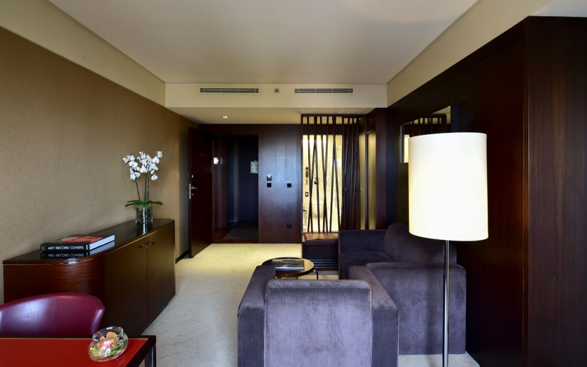 Executive Suite 