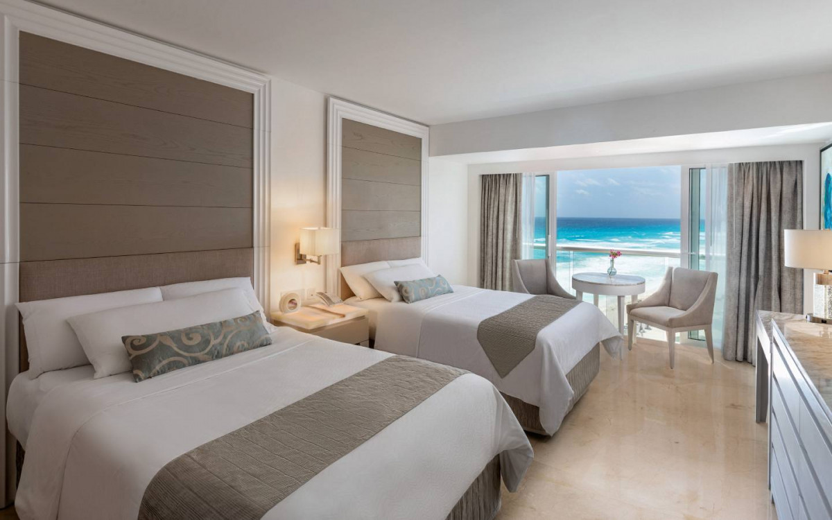 Royale Deluxe Ocean View Double Beds