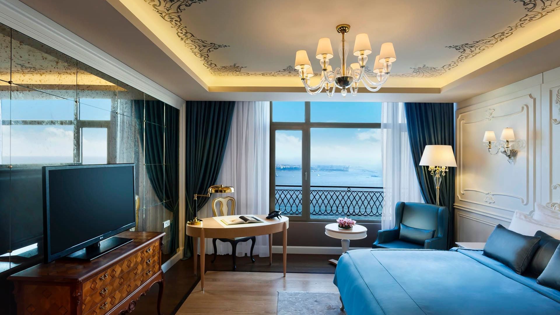 Executive Bosphorus view room