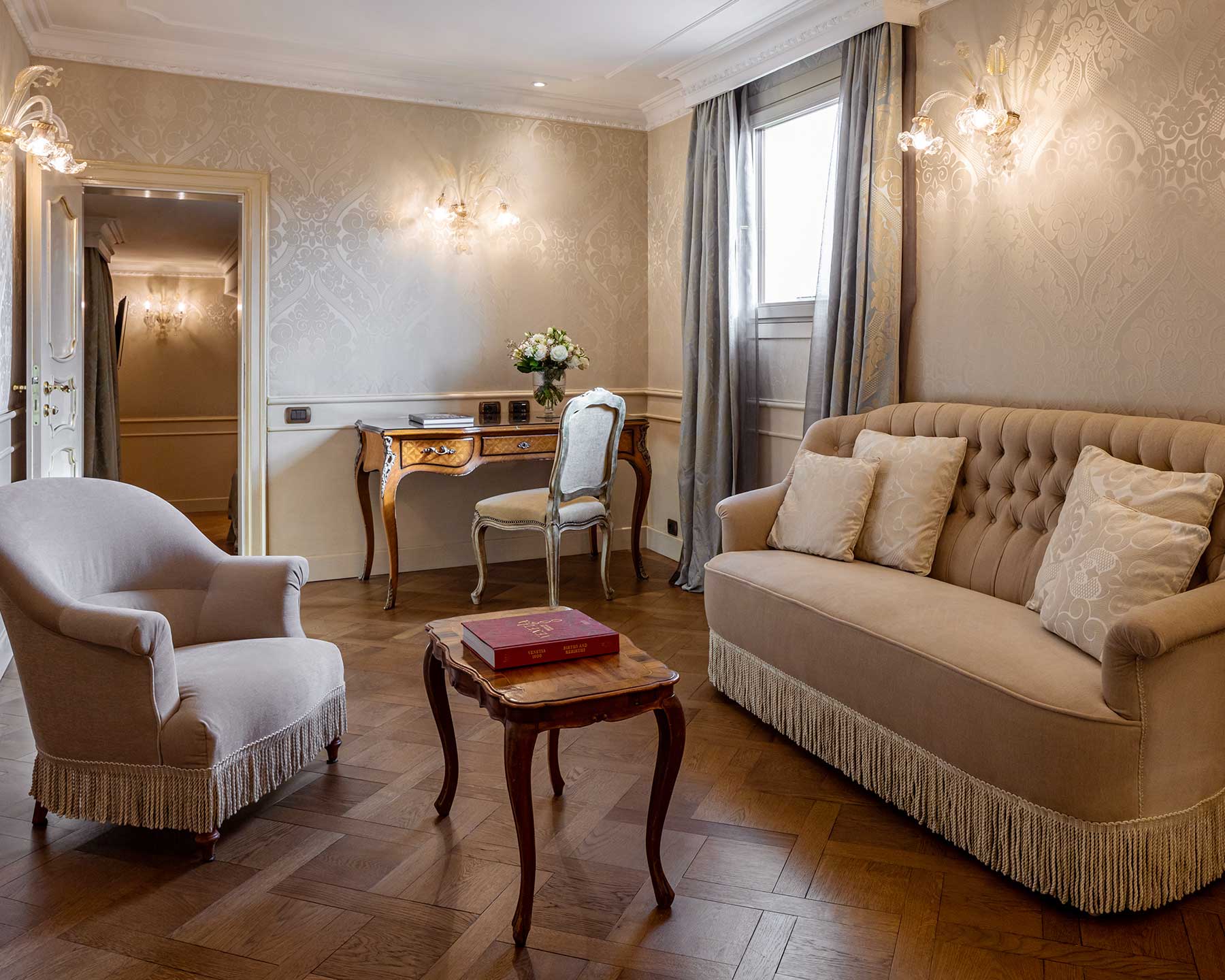 Goldoni family Suite